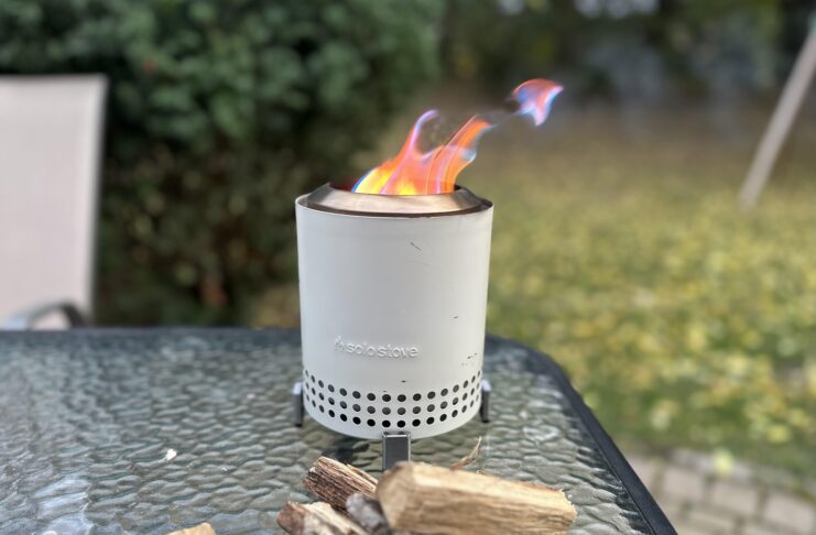 Solo Stove Mesa with Mini Oak Firewood and Color Pack