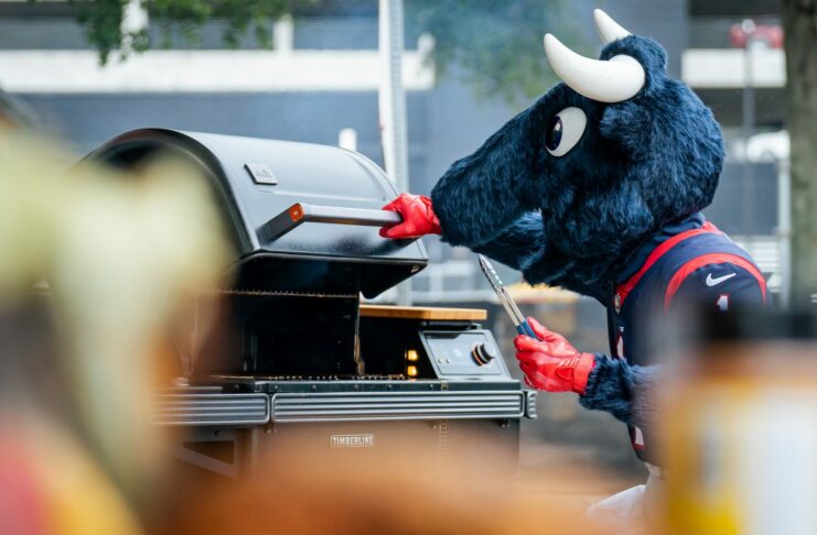 Texas Star Grill Shop - Texans Toro Cooking on a Traeger Timberline