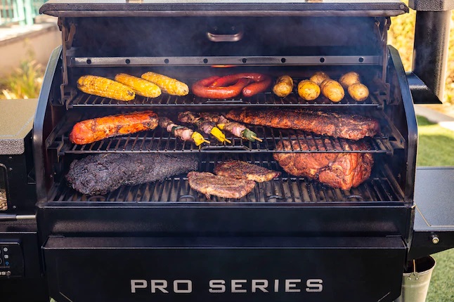 Pit Boss Pro 1600 Pellet Grill Inside