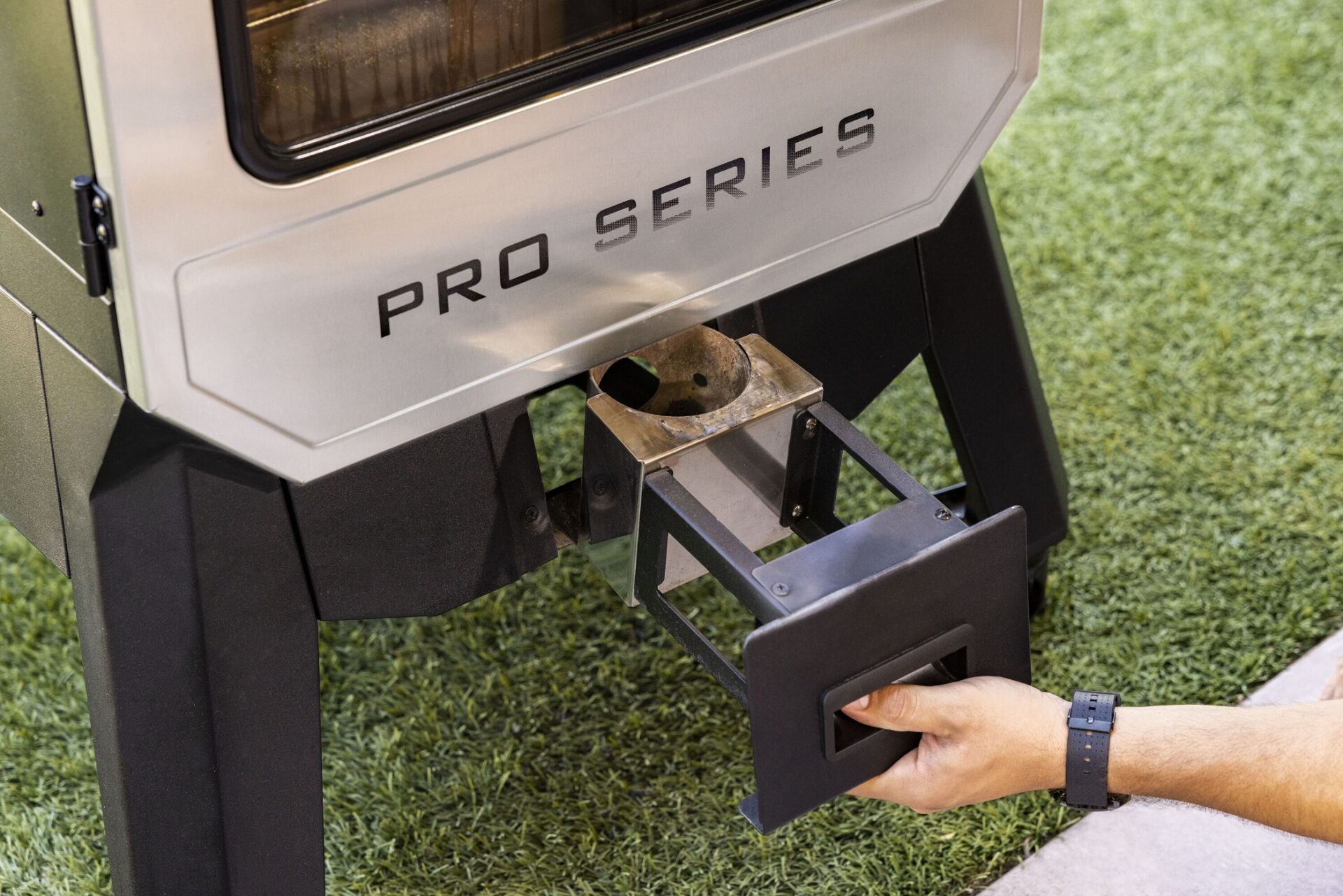Pit Boss Releases a New Pro Series Vertical Pellet Smoker CookOut