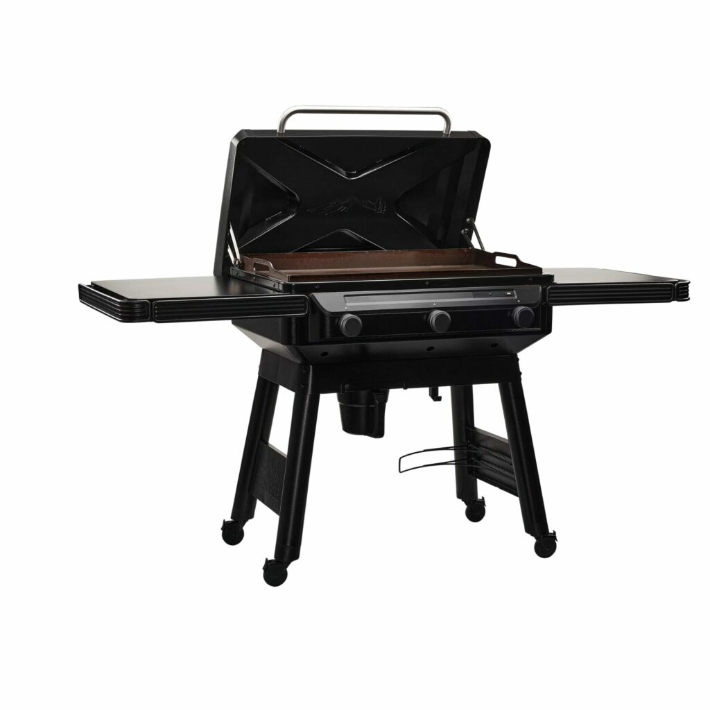 Traeger Releases a Premium Griddle, the Traeger Flatrock - CookOut News