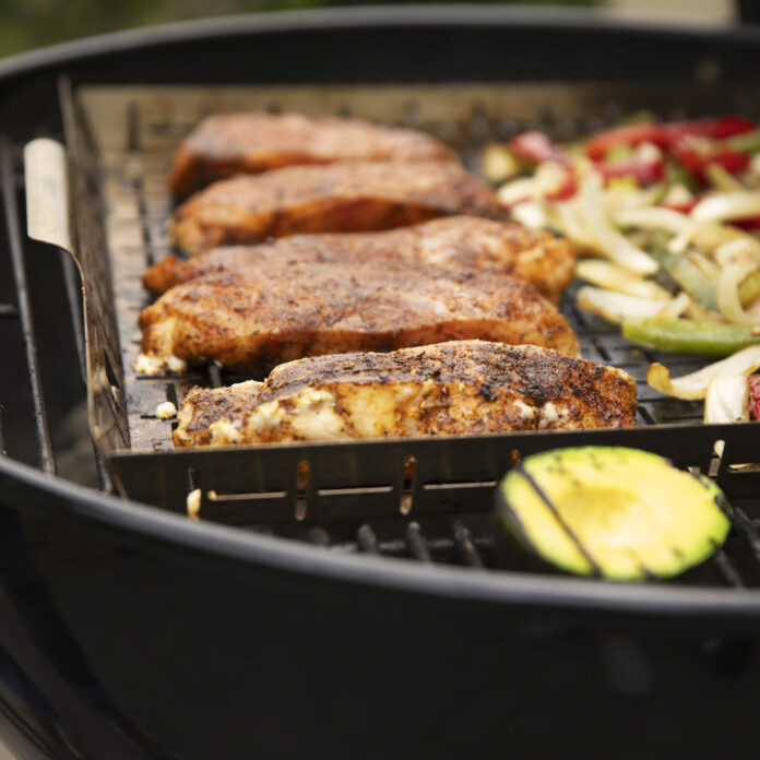 Weber Master-Touch 26 Kettle Grill with Crafted Grate