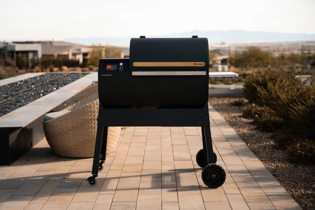 Brisk It NeoSear Grill with InnoGrill 2.0 Front