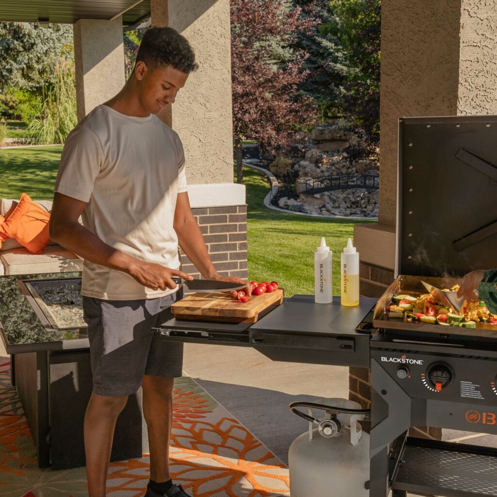 Blackstone Iron Forged Griddle with Shelf Extended