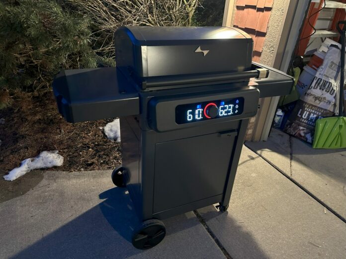 Current Backyard Electric Grill at Searing Temperatures