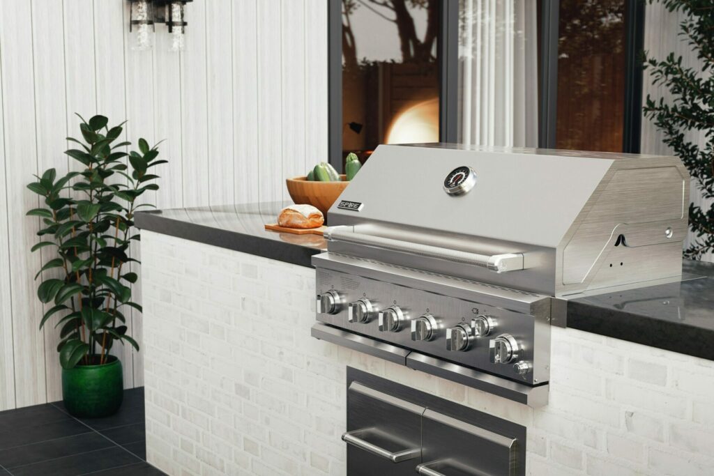 Spire 6-Burner Built-in Gas Gril