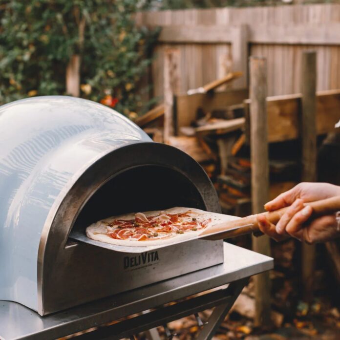 DeliVita Pizza Oven in Hale Grey