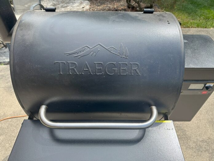 Traeger Grill Lid - Pellet Grill