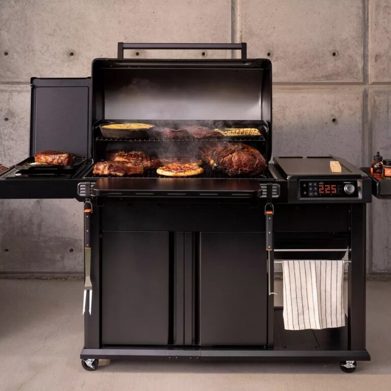 New Traeger Woodridge Pellet Grill is Their Best Buy, Watch Out