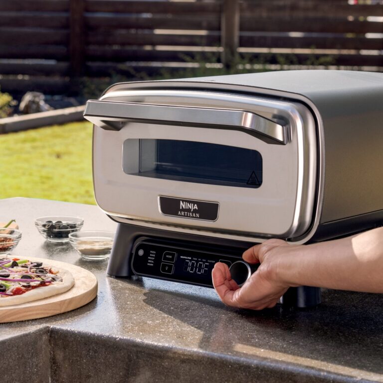 【こび】OhmNanon Ninja Releases Outdoor Electric Pizza Oven that Also Proofs Dough