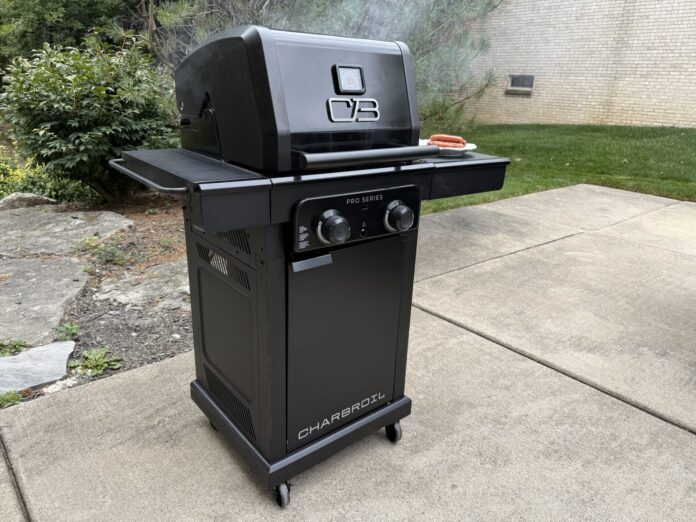 Charbroil Pro Series Gas Grill Cooking