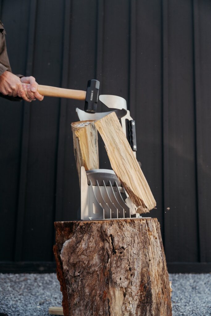 Breeo QwikSplit Splitting Wood