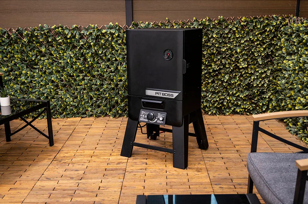 Pit Boss DX Vertical Smoker Analog
