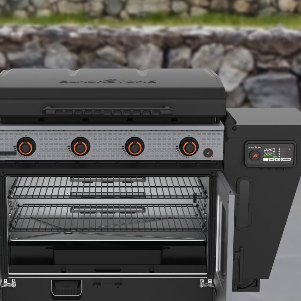 Blackstone Bronco Combo Grill - Doors Open