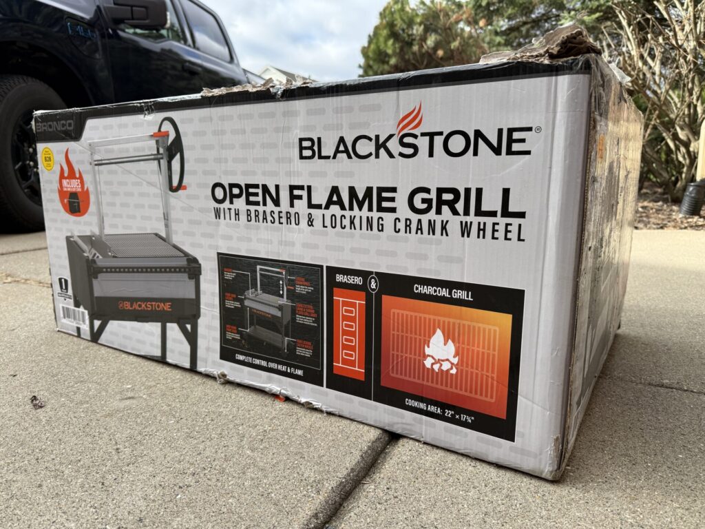 Blackstone Bronco Santa Maria Grill in Box