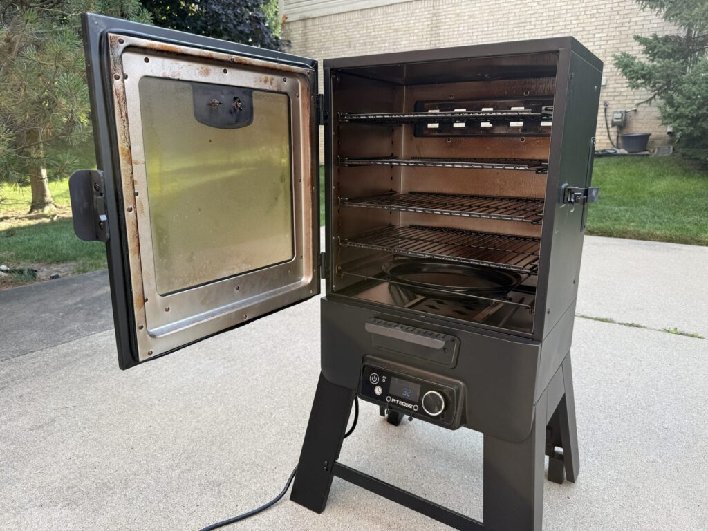 Pit Boss DX Vertical Smoker - Inside